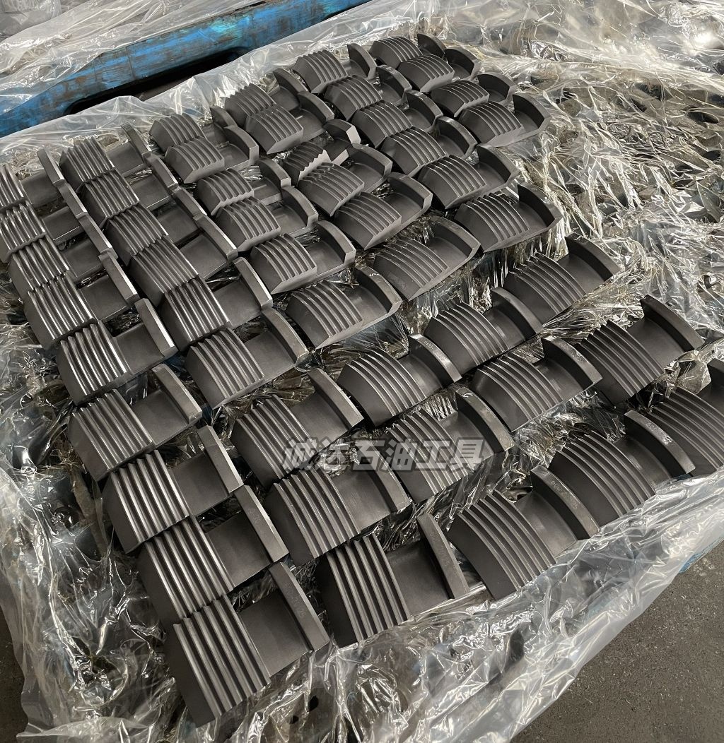 封隔器片状卡瓦